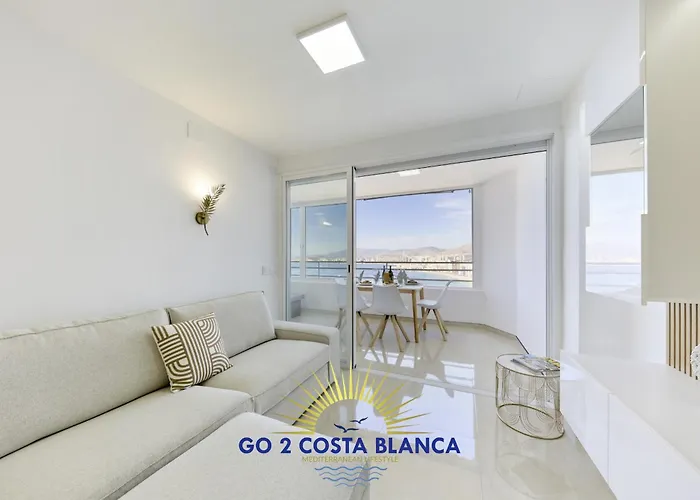 Luxury Seaview Μπένιντορμ